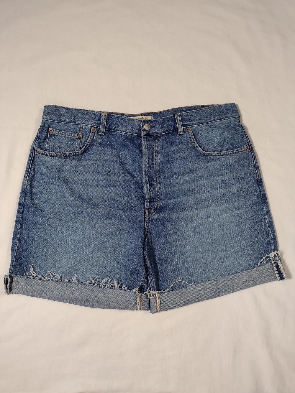 Madewell Button Long Fly Baggy Cuffed Jean Shorts Mifflin Wash Size 33